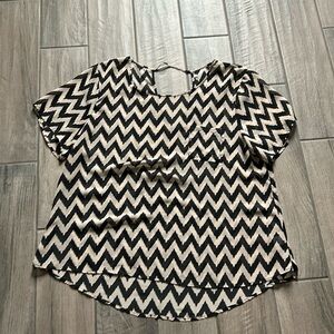 Bobeau sheer chevron top